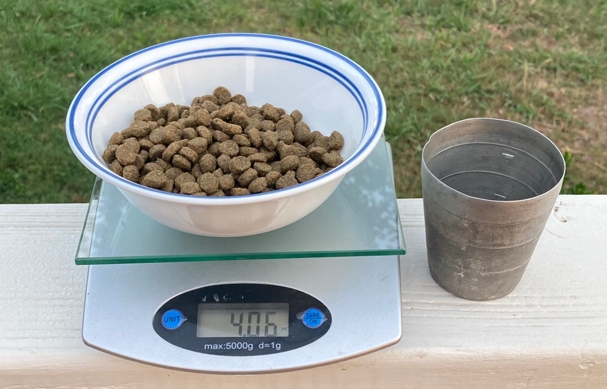 How Many Cups Of Dry Dog Food Are In A Pound